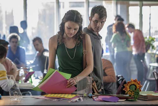 Illustration for article titled First Official Pics of Tomorrow People, The 100 and Star-Crossed!